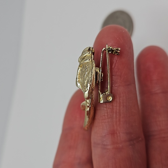 Vintage Volupte Fish Brooch Pin Gold Tone Small - Picture 9 of 12